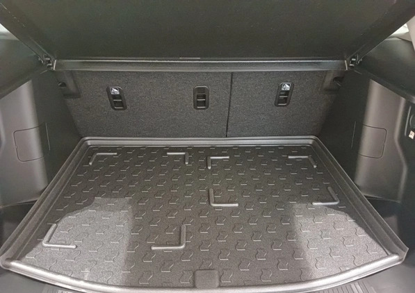 Suzuki SX4 S-Cross cena 109900 przebieg: 1500, rok produkcji 2022 z Bobolice małe 79